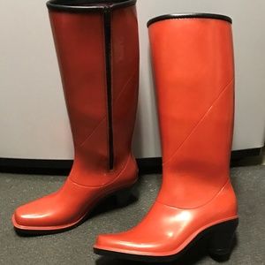 Fashionable DAV red all weather rain/mud boots 8/L